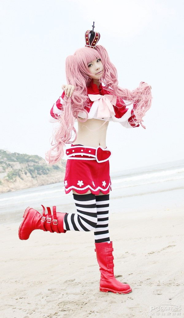 粉红双马尾萝莉公主《海贼王》佩罗娜COSPLAY欣赏